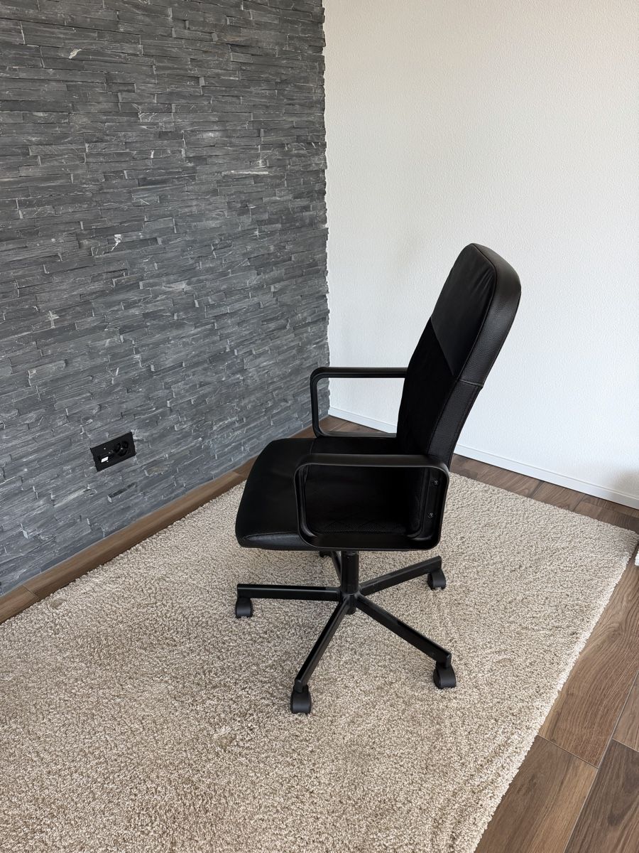 Ikea Sedie: Büro Stuhl  – Usato da Dübendorf venduto da vra_5xq6