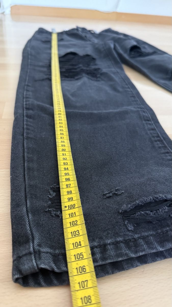 Jeans: Jeans mit Löcher, Grösse 38/40 – Gebraucht aus Thun von tat_zb9b 2