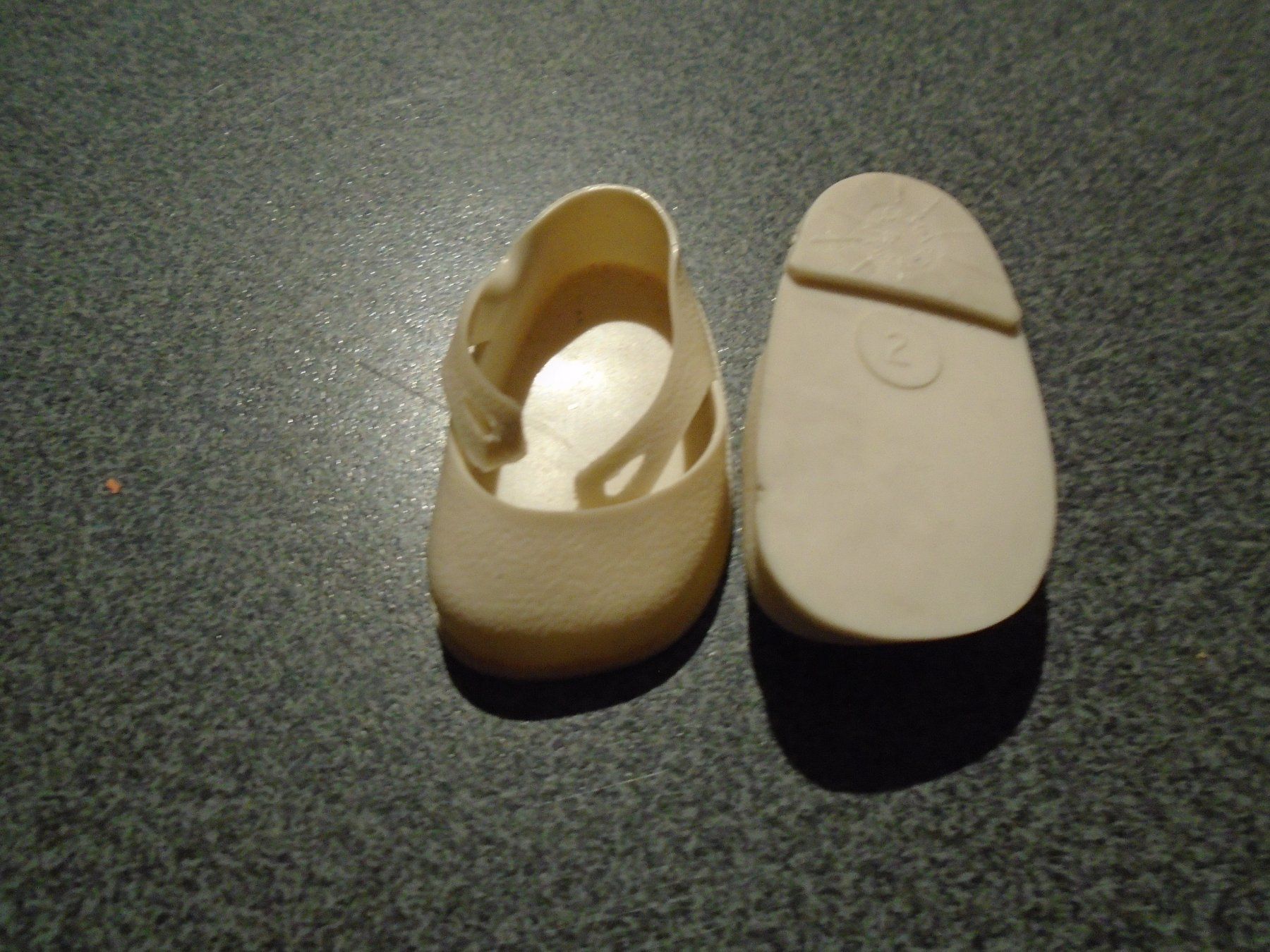 Puppen: Puppen - Schuhe 2, weiss – Gebraucht aus Zürich von abraxas1291