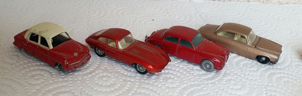 Modellini d'auto: Lot de 8 voitures model réduit diverses  – Usato da montreux venduto da Always-Good 6