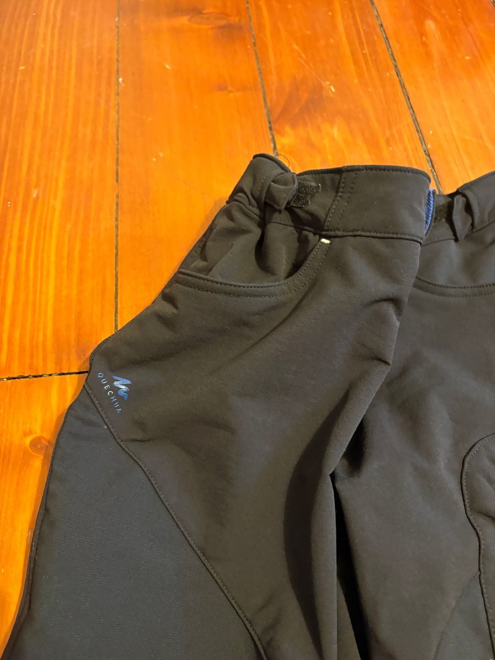 Decathlon Hosen: Pantalon de randonnée softshell noir 152 cm – Gebraucht aus Satigny von Suisse_gigi 3