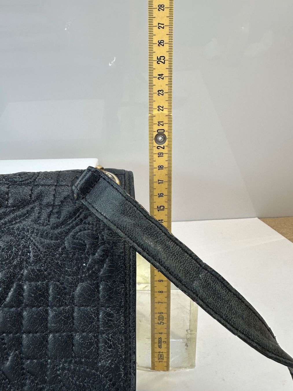 Versace Borse da donna: Gianni Versace Handtasche gebraucht Leder – Usato da arlesheim venduto da Art.en1 2