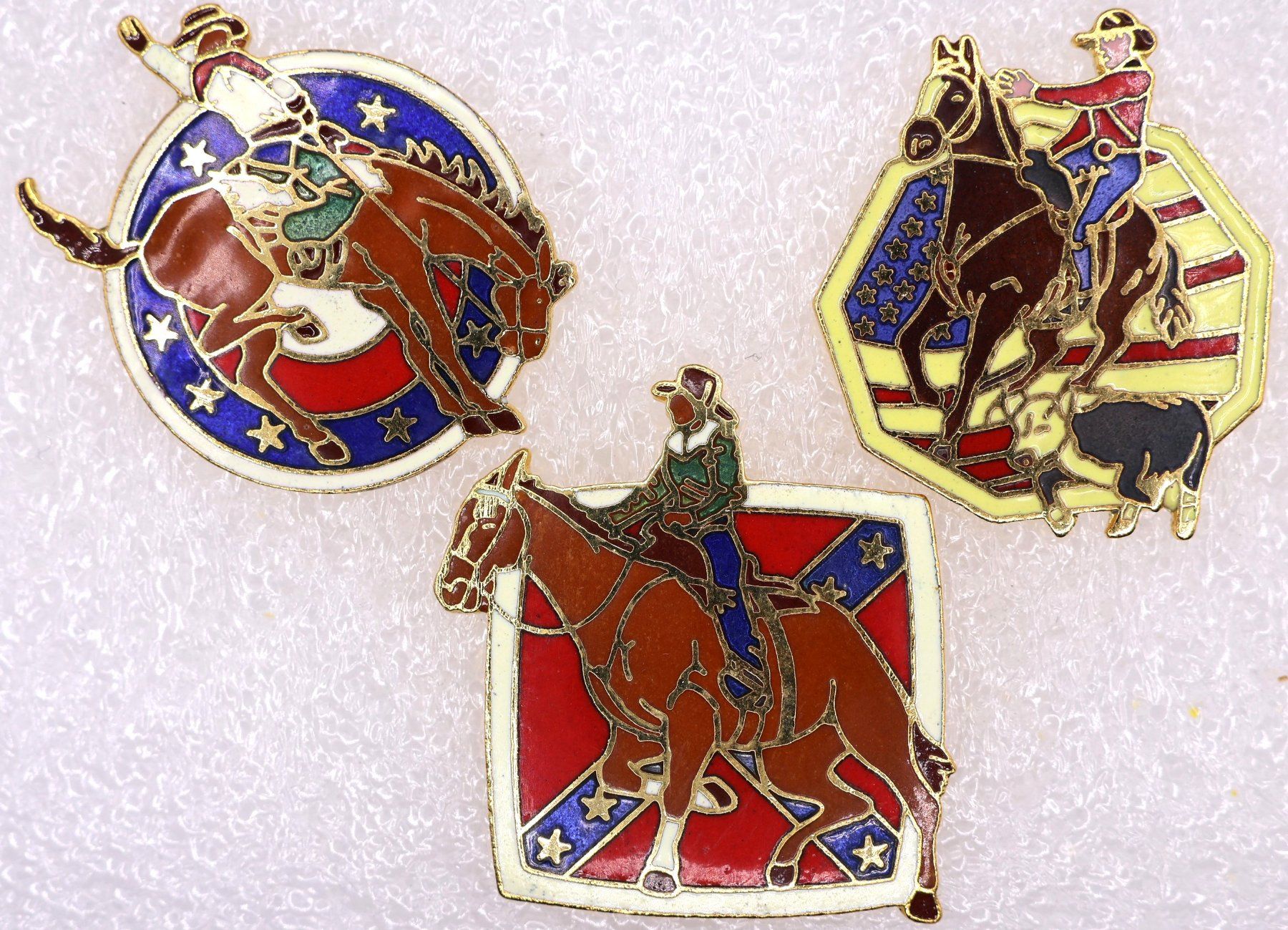 Plaketten & Abzeichen: 3 Pins  RODEO – Gebraucht aus Winterthur von Sammleroase