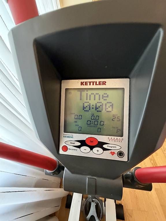 Vélos d'appartement:  Crosstrainer  Kettler Ergometer Ctr 1 – D'occasion à Port par kutkel 3