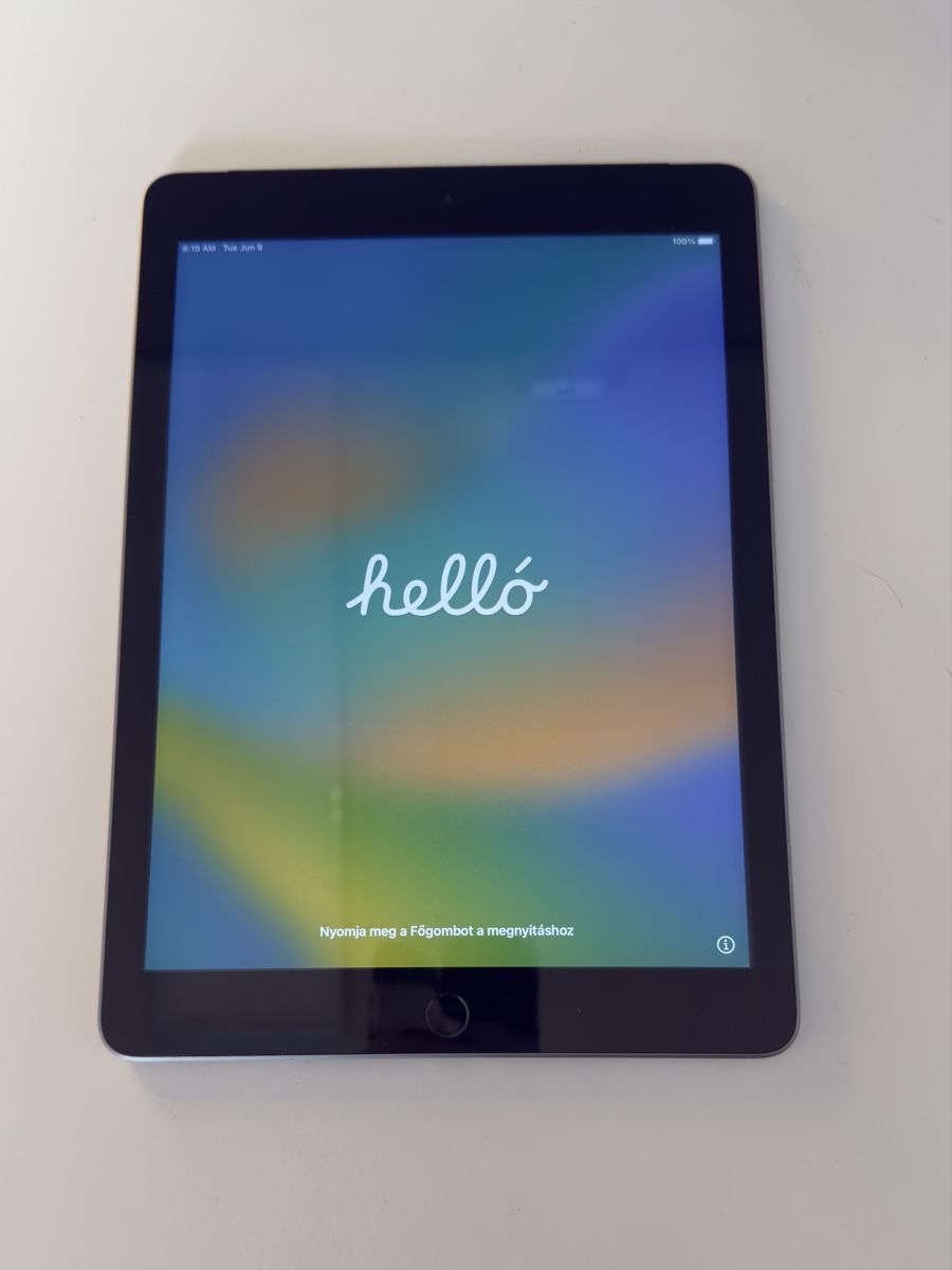 Apple Tablettes PC: iPad 5. Generation 2017 – D'occasion à Basel par stalders72