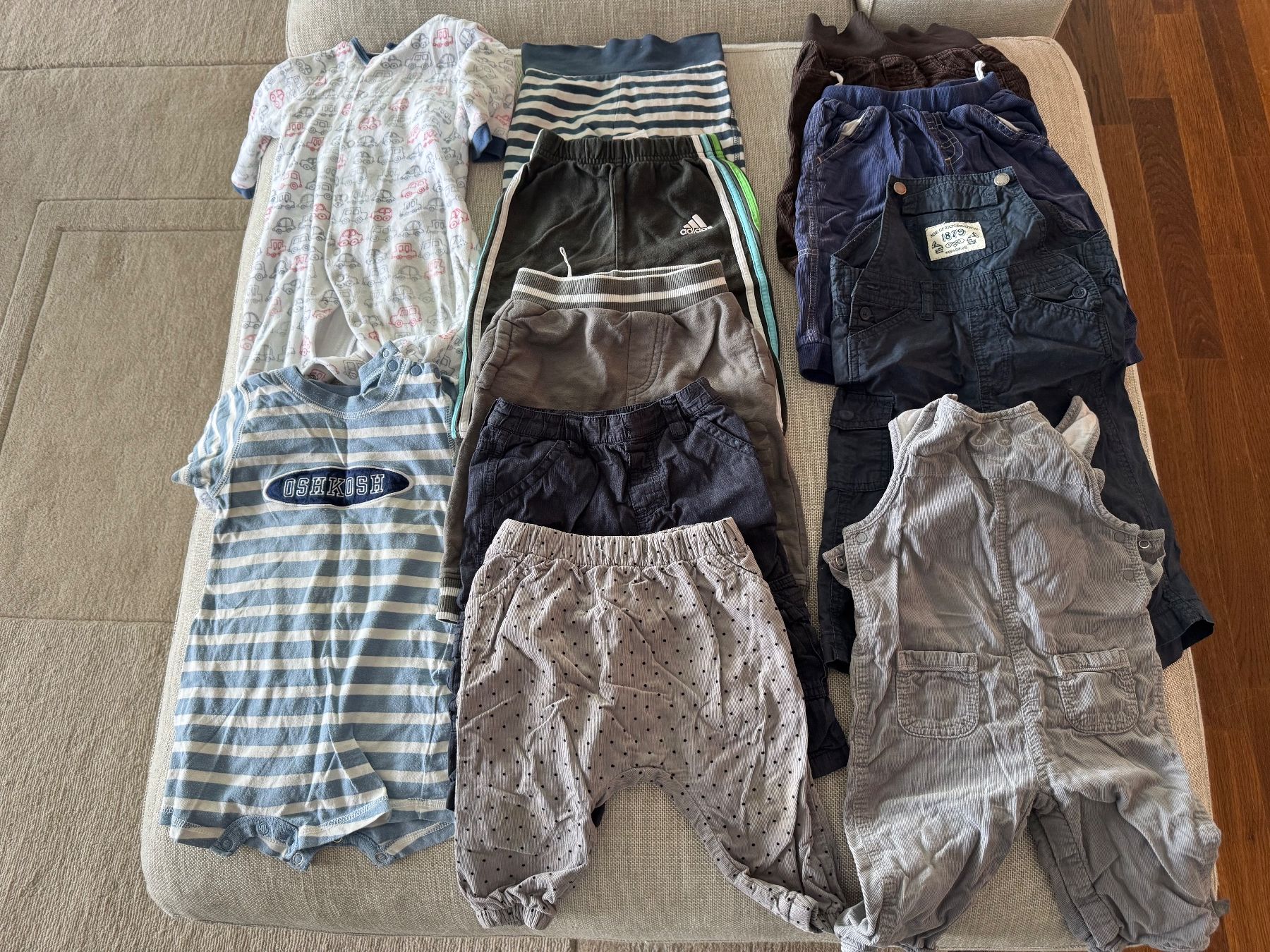 Lotti & Set di vestiti: Junge Kleiderpack Gr. 74 – Usato da Horgen venduto da delakowi 1