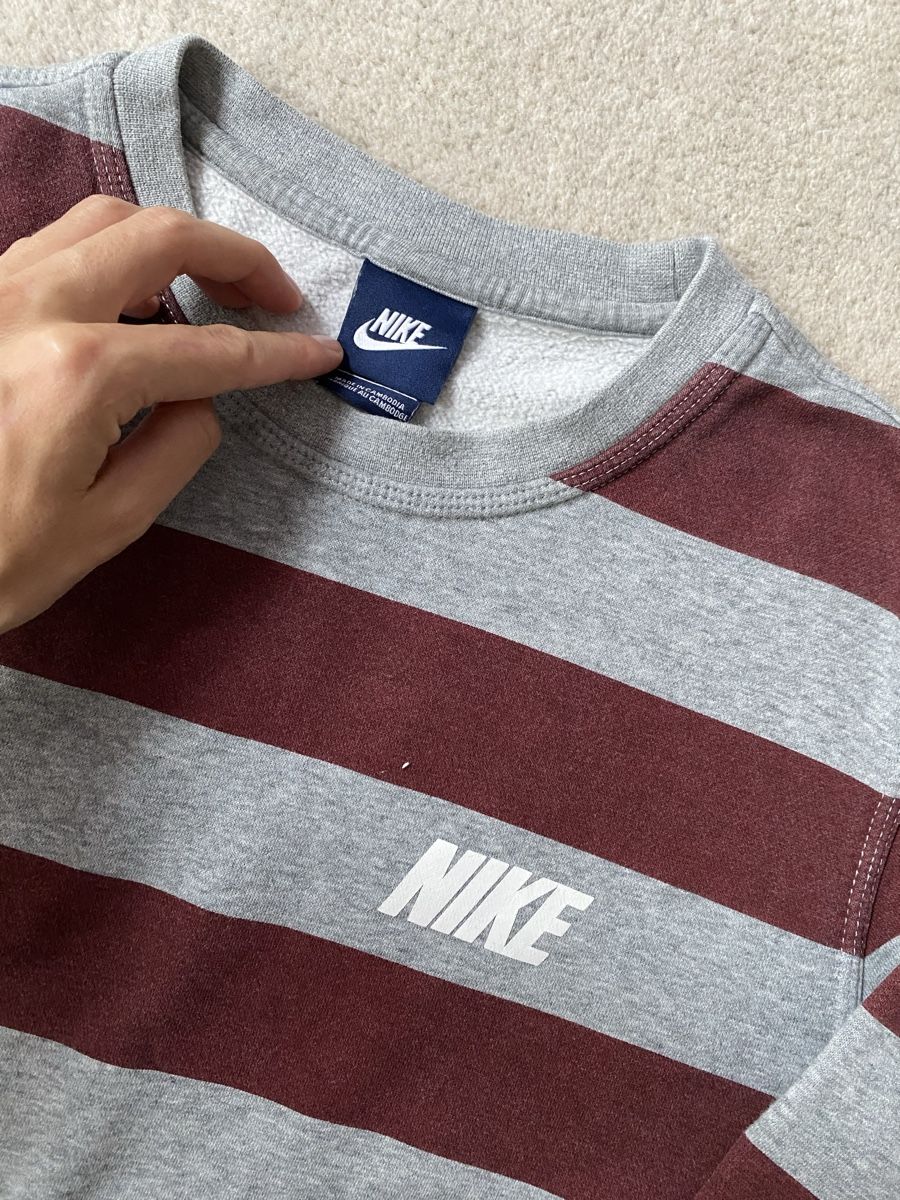 Nike Pullover & Sweatshirts: Nike Pullover (Grösse S) – Gebraucht aus Kriens von yansch 1