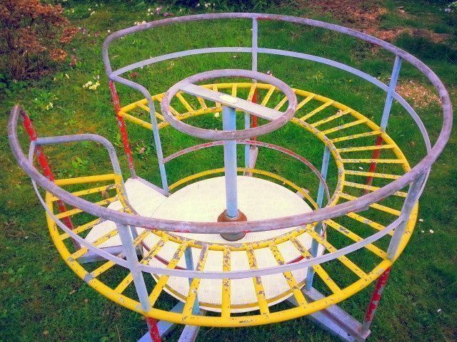Kinderkarussell «Swiss Made» für Garten/Spielplatz Kaufen auf Ricardo