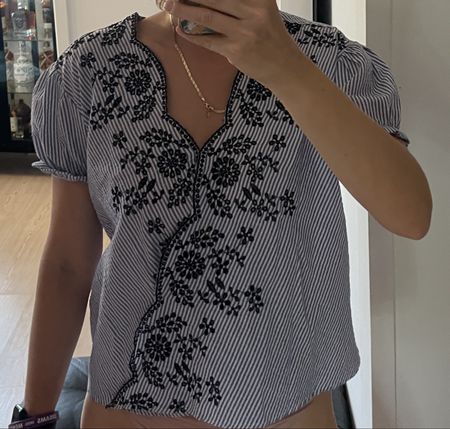 Bluse gestreift bestickt Damen Grösse S guter Zustand