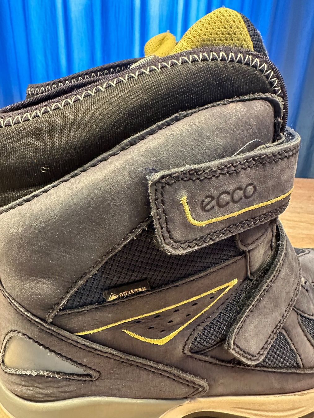 Scarpe da uomo: bequeme Winterstiefel Goretex,  Gr. 37 – Usato da Winkel venduto da Tatanof 2