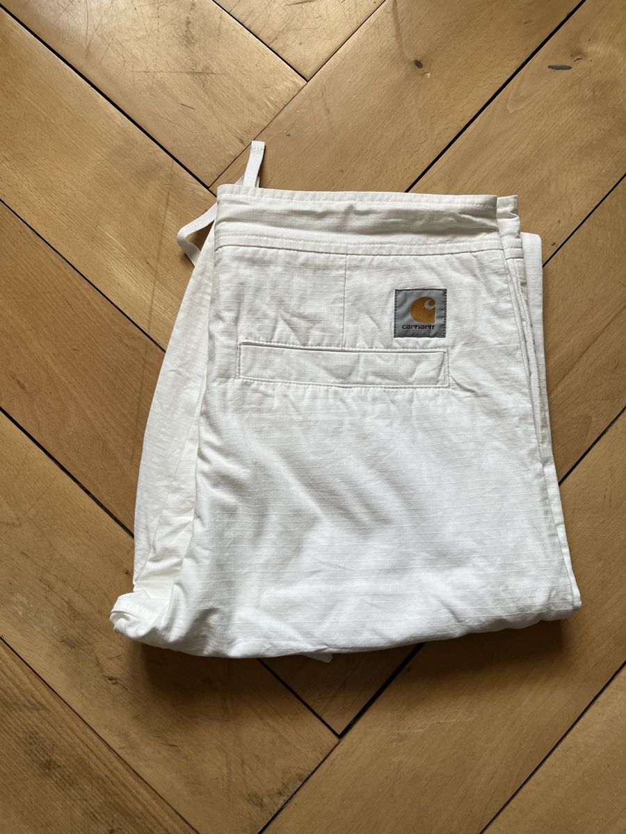 Carhartt Pantaloni: Carhartt Sommerhose Hose – Usato da Zürich venduto da M_Unltd