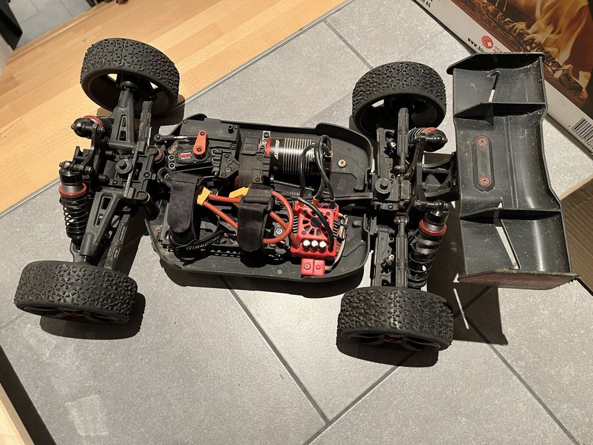 RC Modellbau: Team Corally Python 1:8 RC Buggy – Gebraucht aus Oberglatt ZH von  3