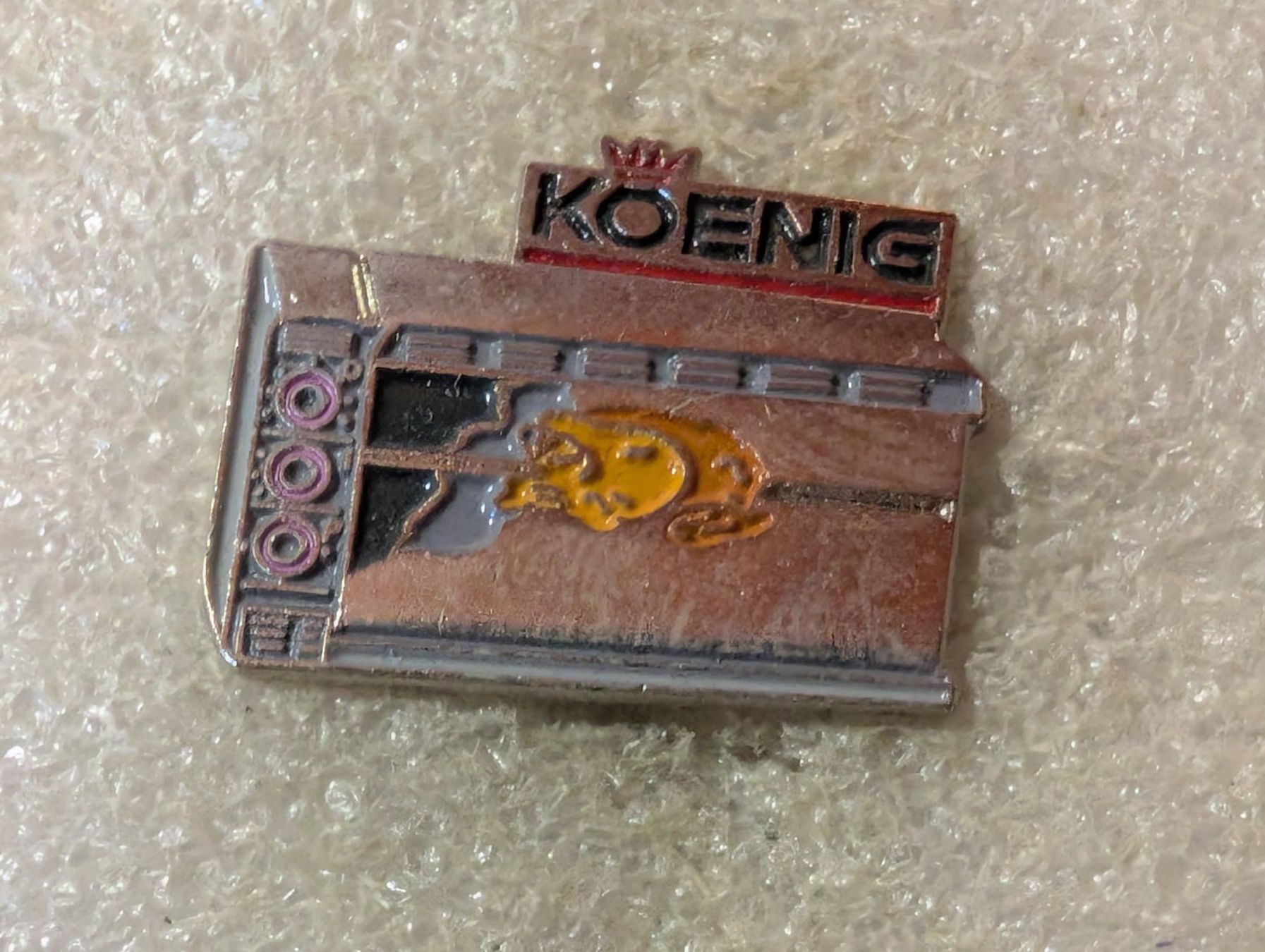 Placchette & Badge: Anstecknadel 185: Koenig – Usato da Oppligen venduto da Pin-Fall-Shop