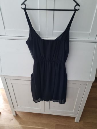 Schwarzes Partykleid Gr. S Stradivarius - elegant & luft...