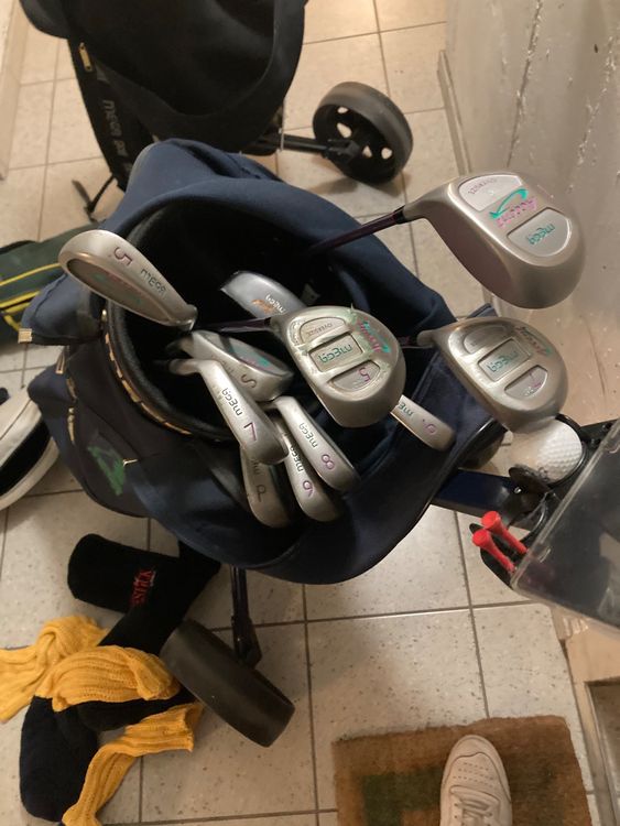 2 Golfsets mit allem drum und dran Wagen, Taschen, ab 1,- | Kaufen auf ...