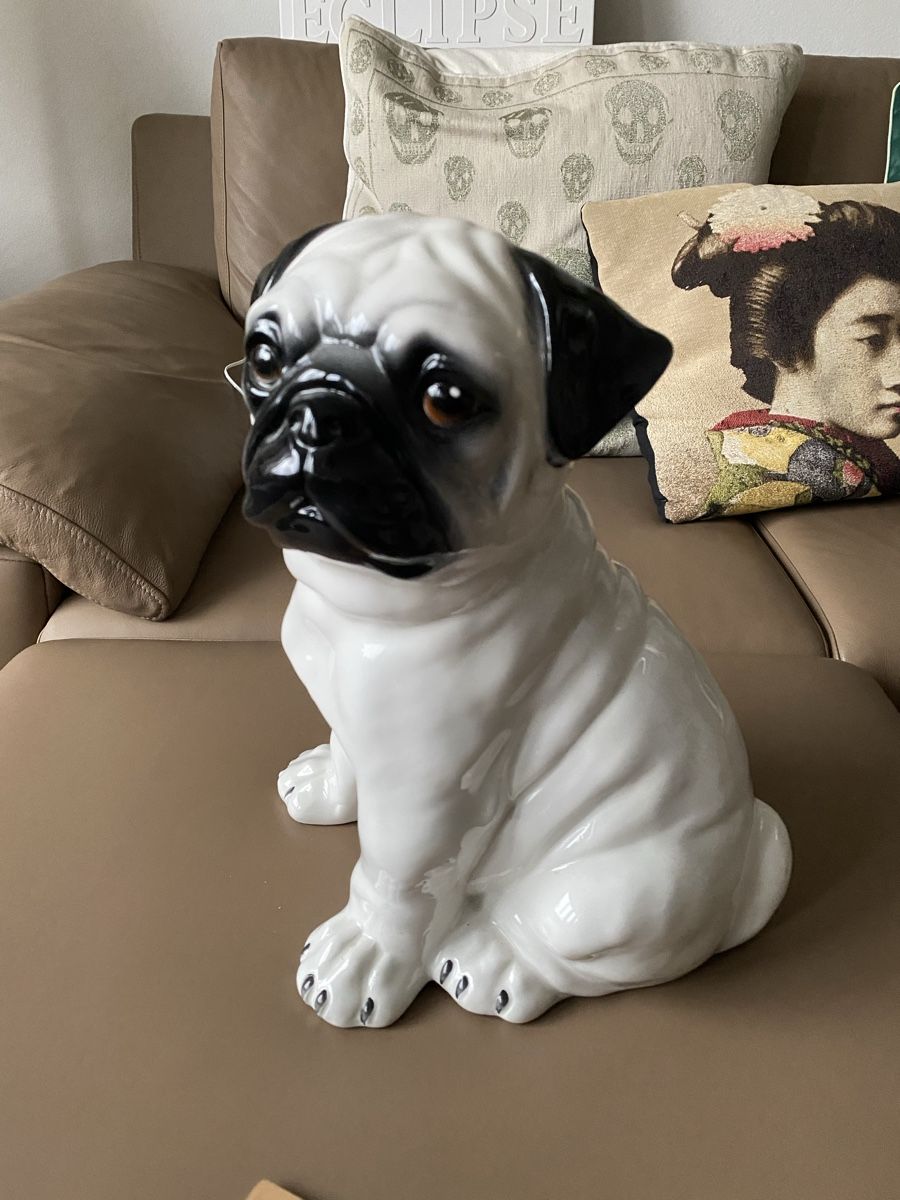 Statuette: Süsser Mops Keramik Figur, Handarbeit, Italien – Usato da Thalwil venduto da Alice015 2