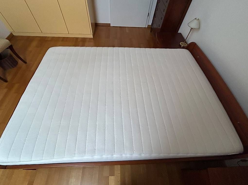 Letti: Bett 140x200 – Usato da Mettmenstetten venduto da Cam7 1