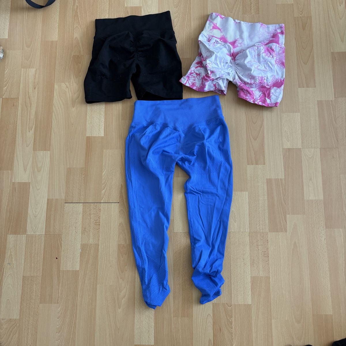 Lotti di vestiti: Sport Hosen – Usato da Weisslingen venduto da andre.a.o