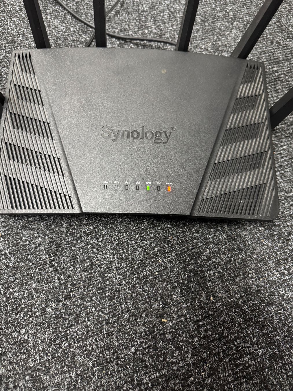 Synology Modem & Router: Synology RT6600ax WiFi-Router – Difettoso da Bern venduto da Bern-My-love 4