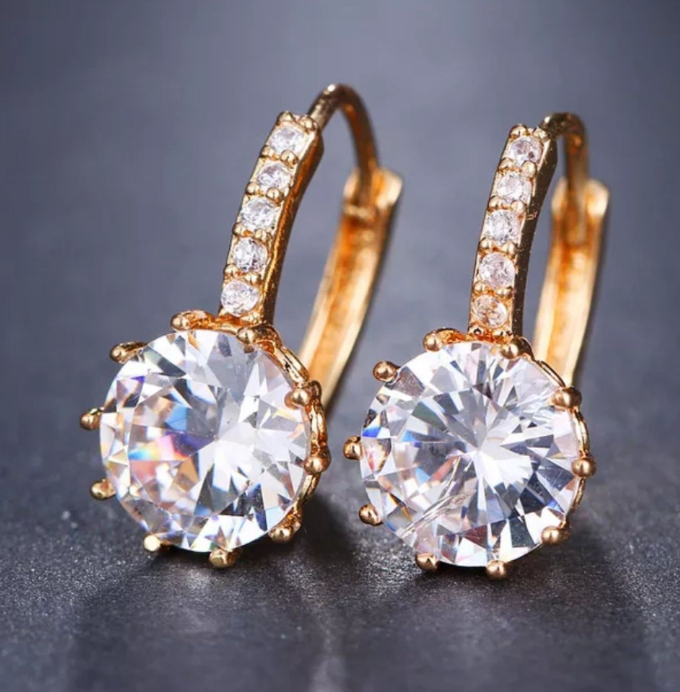 Orecchini pendenti & Orecchini a lobo: Boucles d’oreilles élégantes avec zirconium – Nuovo e nell'imballaggio originale da St-Cergue venduto da vpr_7v8g