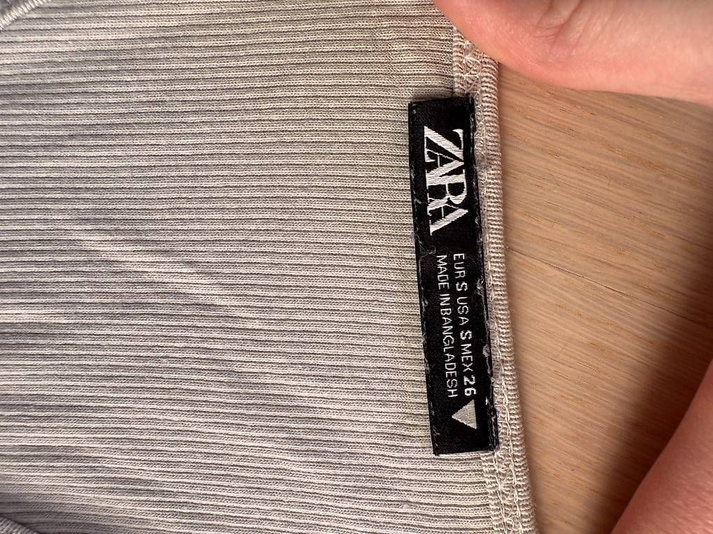Zara Top: Beiges Zara Top – Usato da Arlesheim venduto da dan_vv9f 2