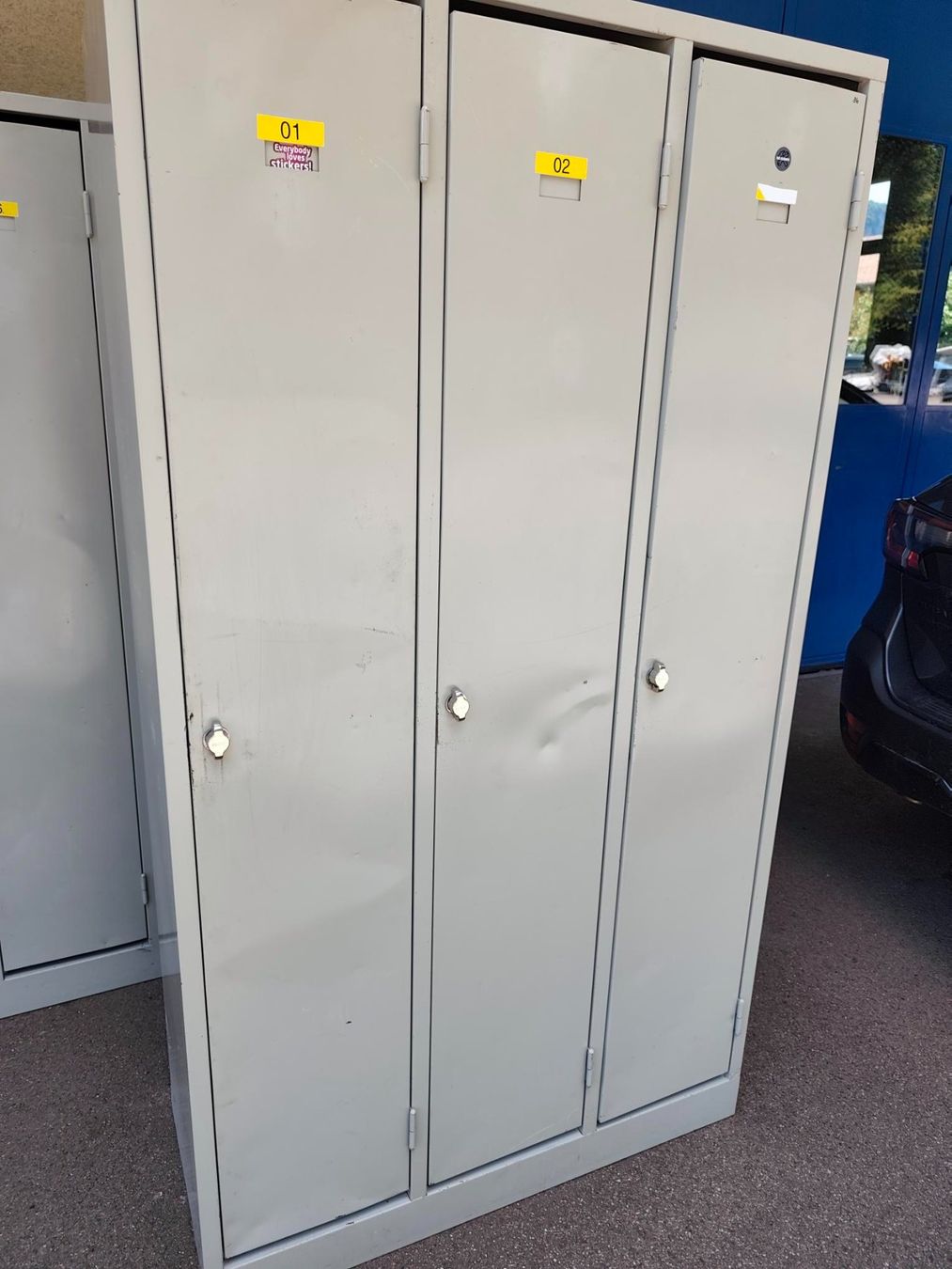 Garderobe: Garderobenschäfte – Gebraucht aus Grindelwald von mzi 2