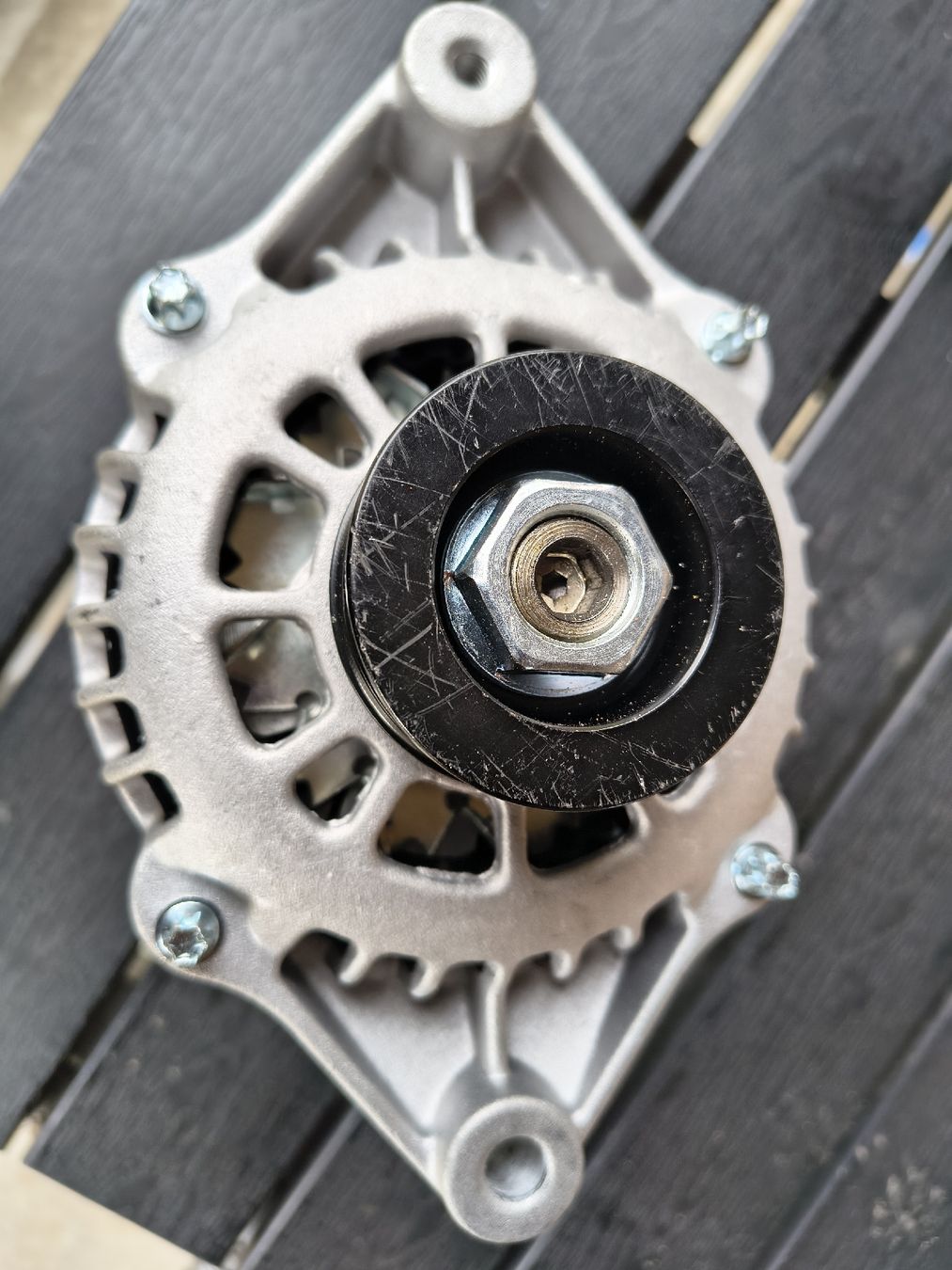 Opel Tutti pezzi di ricambio auto: Alternator Opel Astra g – Nuovo (secondo la descrizione) da Wasen im Emmental venduto da Tolinoff 2