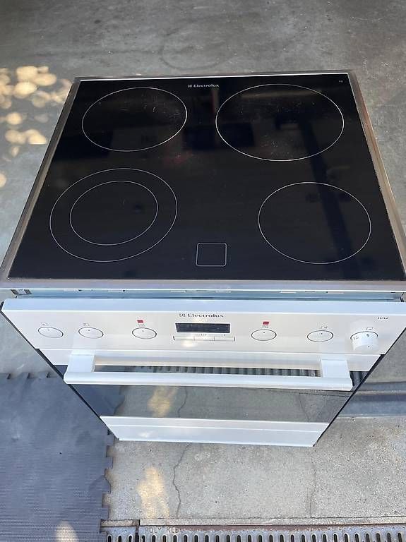 Cucine: Backofen mit Glaskeramik Electrolux – Usato da Sulgen venduto da tom6951 3