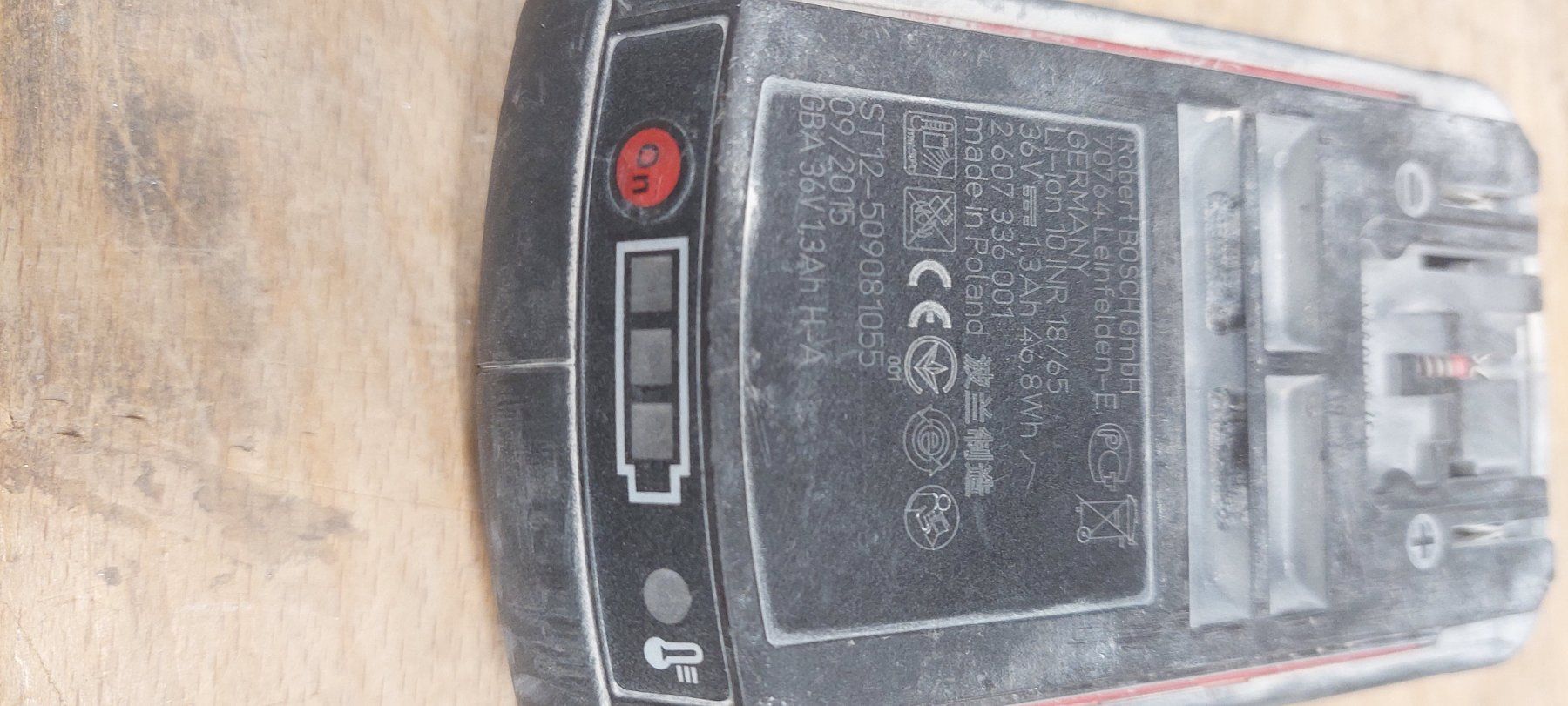Bosch Caricatori & Batterie: Bosch Akkus und Ladegeräte - 36V – Usato da Rapperswil SG venduto da Indoc 1