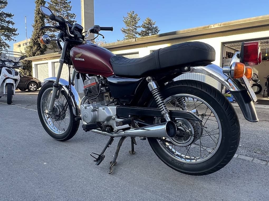 Honda Altro: Honda CM 125ccm – Usato da Ittigen venduto da J.G.98 3