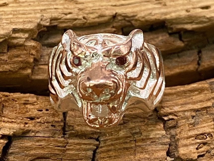 Anelli: Silber Ring Tiger mit Rhodolith im Art-déco Stil – Nuovo (secondo la descrizione) da Luzern venduto da S.Kern01 1