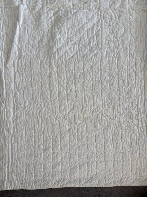 Decken: Antique Quilt Kittens embroidered yellow – Gebraucht aus Rudolfstetten von Bungur 4