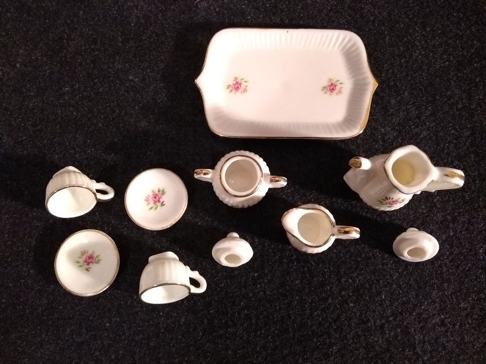 Service à Thé 6 Personnes Kaiser Porzellan - Modèle Jardin Japonais Floral Rose