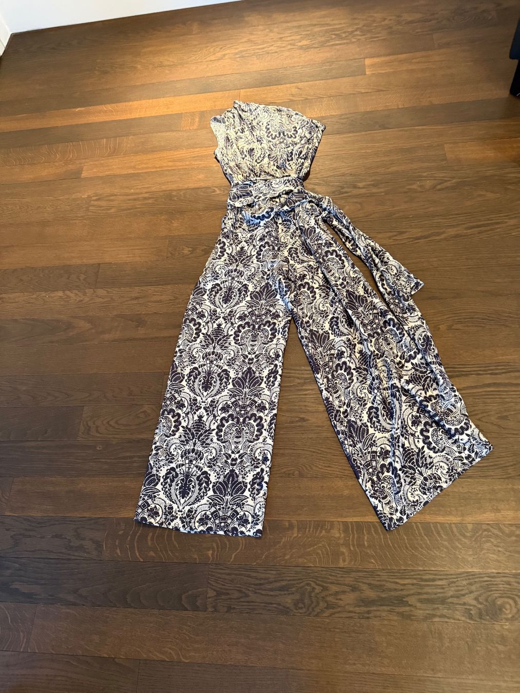 Tute: Manzoni 24 Jumpsuit Gr. 32 – Nuovo (secondo la descrizione) da Balzers venduto da Lissi57 4