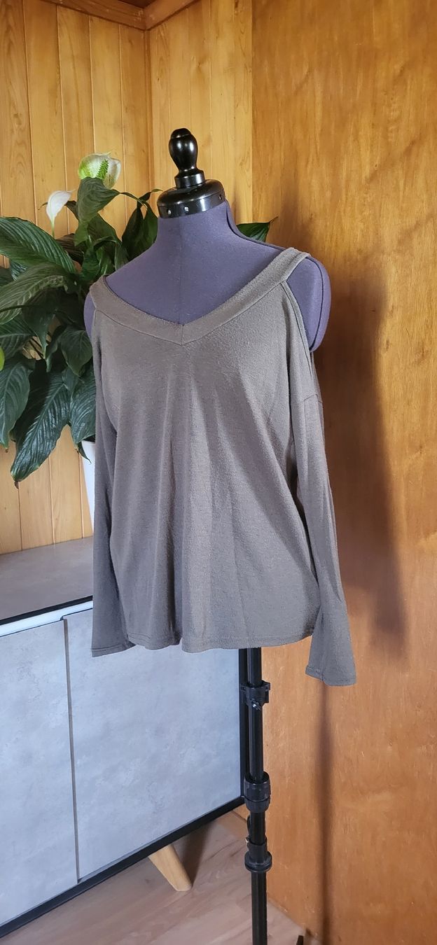 Pulls & Sweat-shirts: Pullover – D'occasion à Dürrenäsch par Noana1108