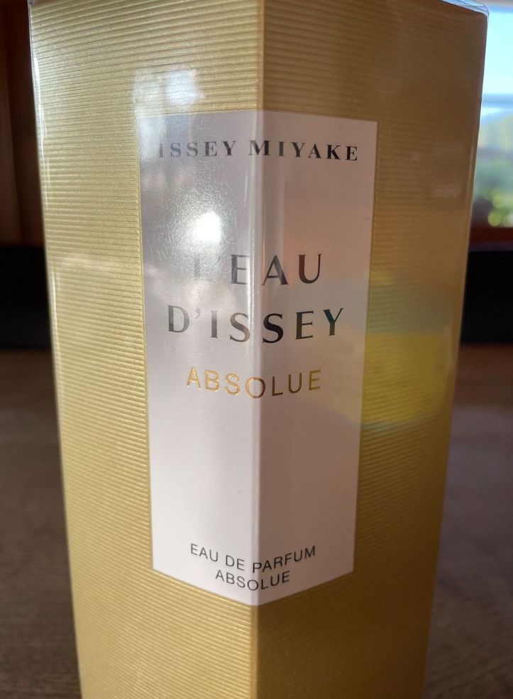 Issey Miyake Profumi & Eau de Toilette: Eau de parfum absolue Issey Miyake – Nuovo (secondo la descrizione) da Yverdon-les-Bains venduto da fridoline27 1