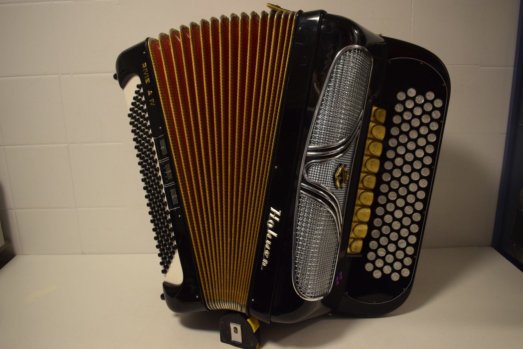 Musikinstrumente: Akkordeon chromatisch Hohner Riviera IV – Gebraucht aus Zürich von baumusik 7