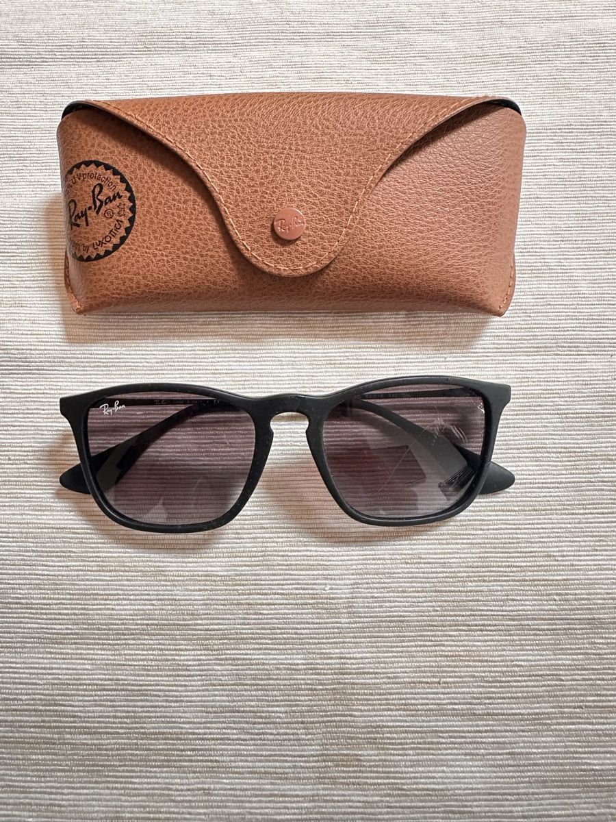 Ray-Ban Lunettes & Verres: Ray-Ban neri – D'occasion à Vezia par MassimoBruschetti