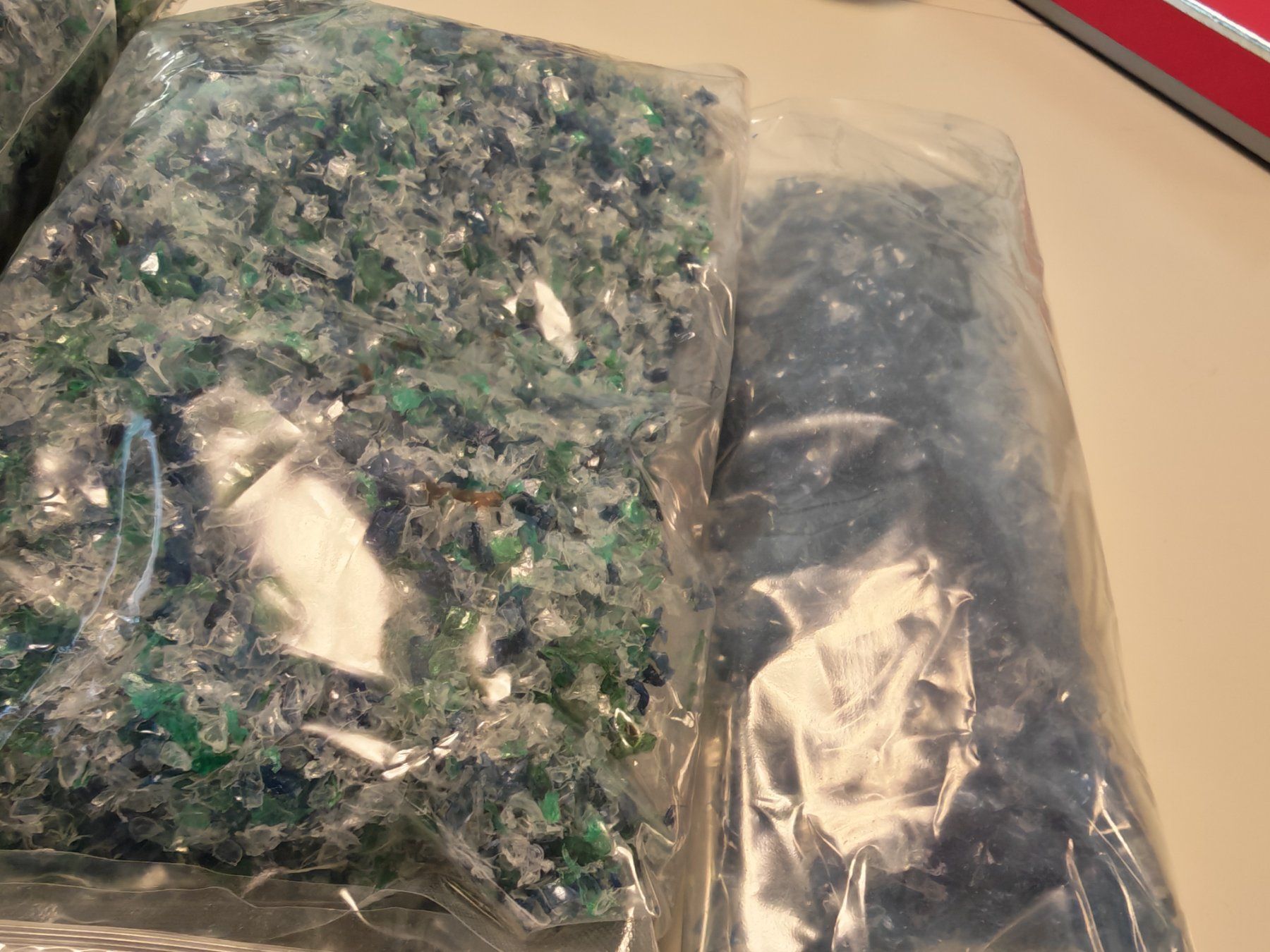 Füllmaterial: geschreddertes PET ca. 4.8 kg – Gebraucht aus Liestal von Kratzilla 3