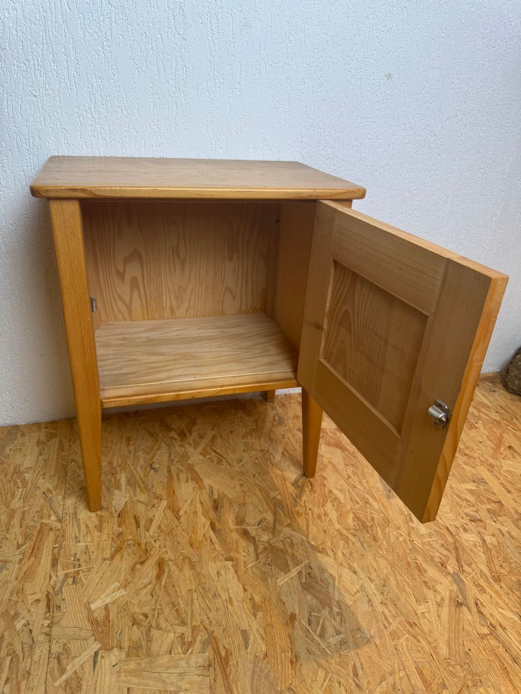 Commodes: Kleines Beistellmöbel – D'occasion à Winikon par Luzern330 1