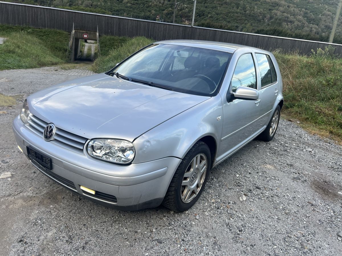 VW Automobili: Golf 4 1900 tdi – Usato da Monte Carasso venduto da Alexclio
