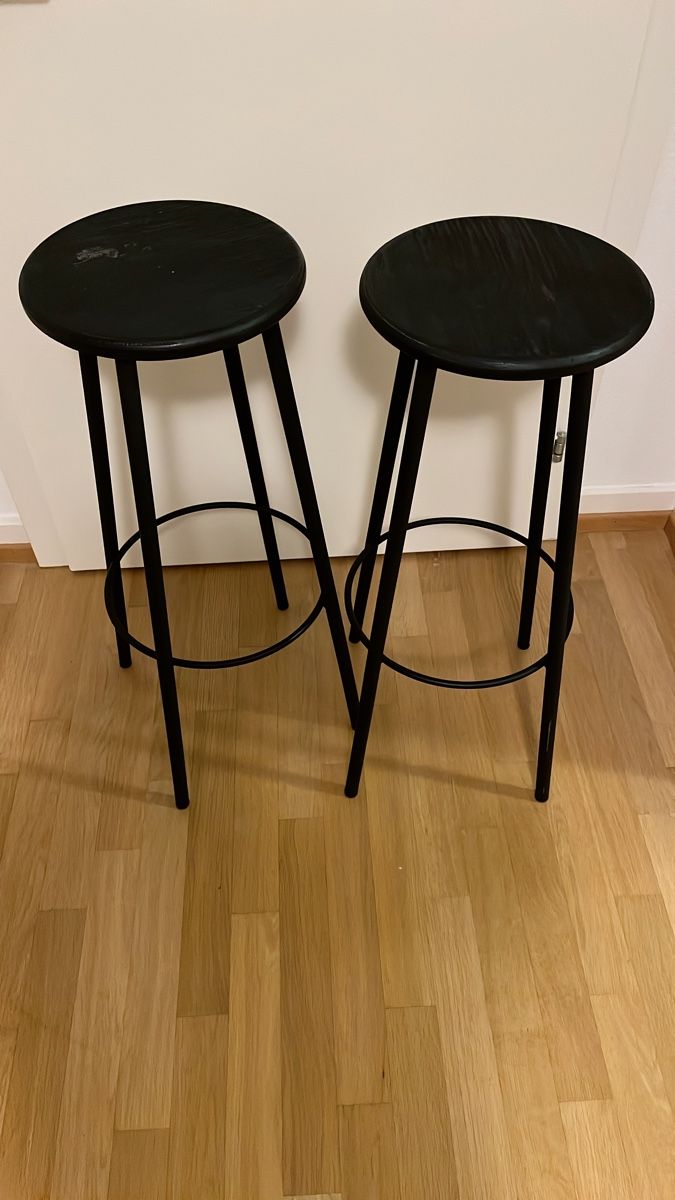 Tabourets: 2 Barhocker schwarz – D'occasion à Zürich par rsprsp