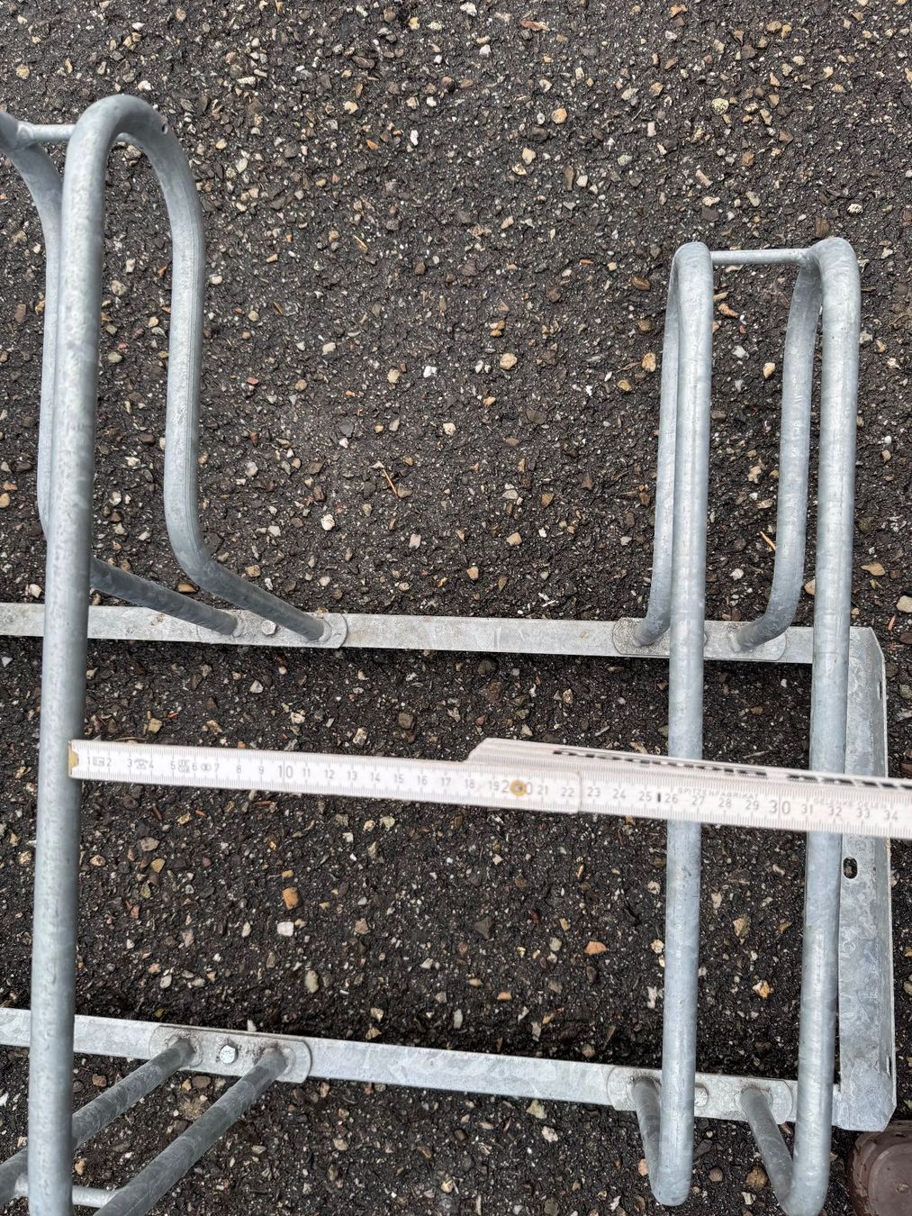 Cavalletti per biciclette: 3-er Veloständer – Usato da Rüedisbach venduto da Alusrubike 3
