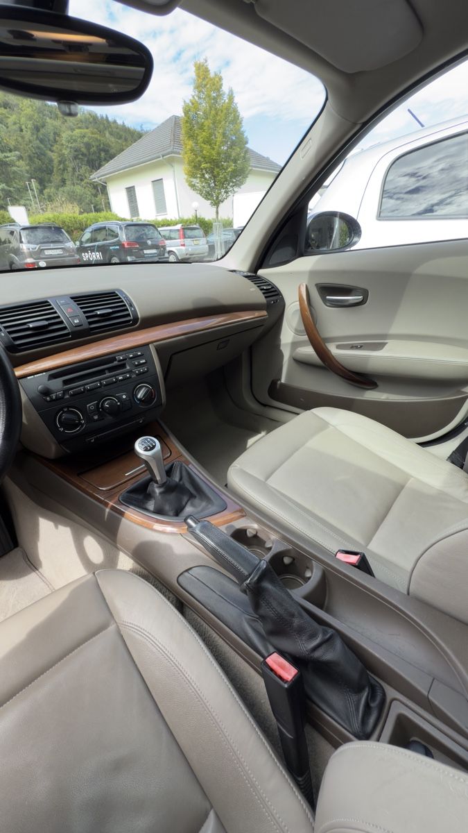 BMW Automobili: BMW 118i Mit Mfk – Usato da Brugg AG venduto da msm_r5mb 2