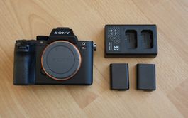 Sony Alpha A7 R II inkl. 2 Batterien und Ladestation