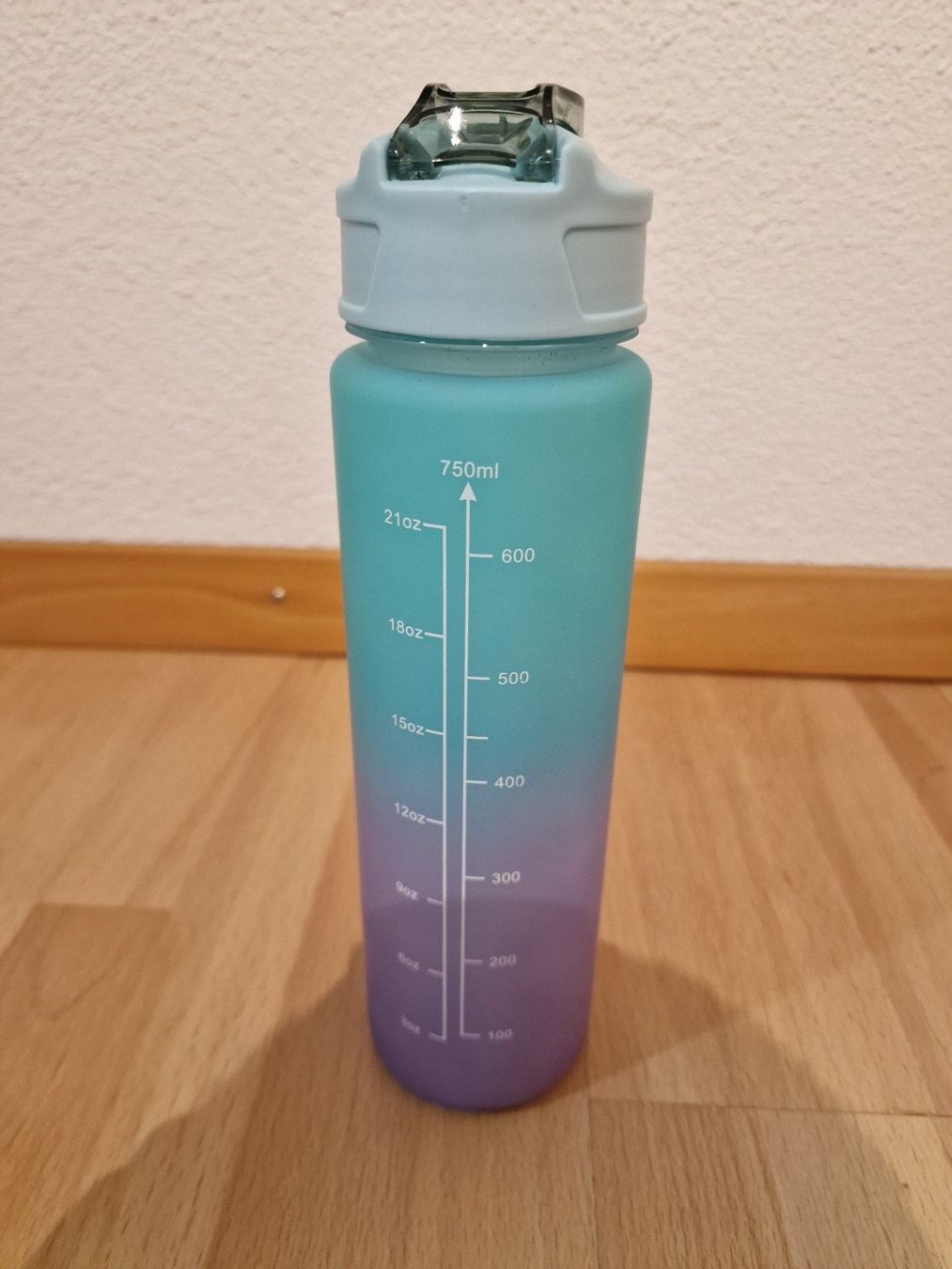 Trinkflaschen & Thermosflaschen: Wasserflasche Trinkflasche Kunststoff "Türkis" – Neu (gemäss Beschreibung) aus Buchrain von Sssschaller 1