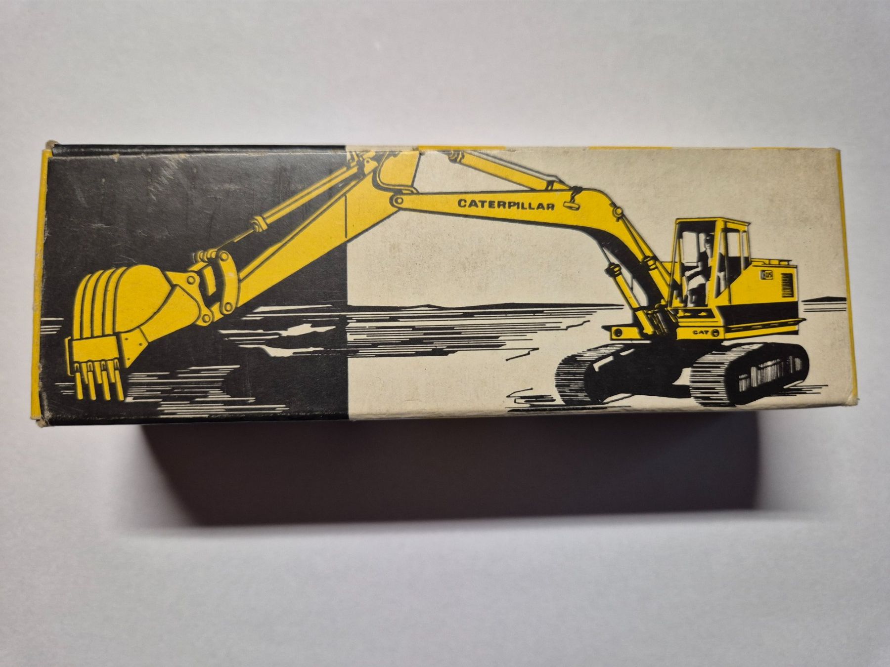 Caterpillar Kit di modellismo & Modellini statici: CATERPILLAR 225   1/87 – Usato da Moutier venduto da cat365