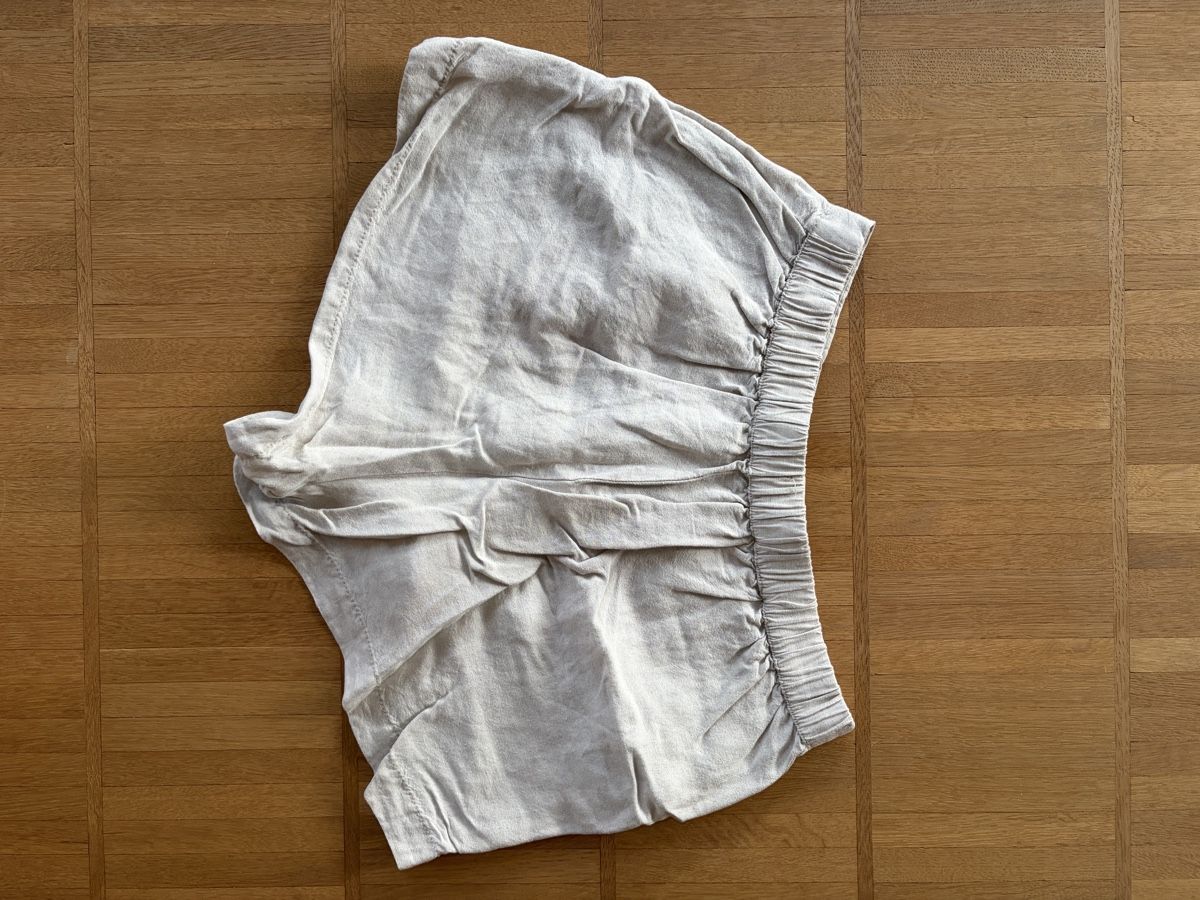 Oysho Pantalons: Oysho Shorts beige – D'occasion à Zürich par bib_ds9n 2