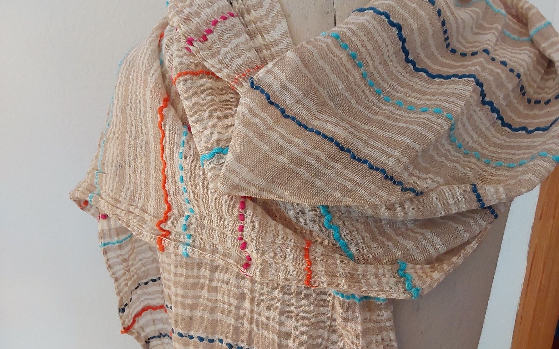 Foulard & Sciarpe: Schal Foulard  Viskose – Usato da Köniz venduto da scopello12 2