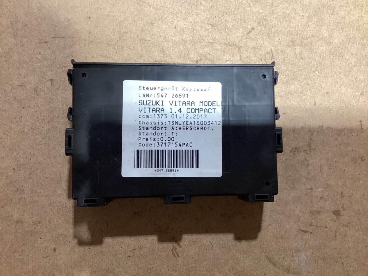 Suzuki Tutti pezzi di ricambio auto: Steuergerät Keyless zu Suzuki Vitara 1.4 Compact – Usato da Reichenburg venduto da T864RX 1